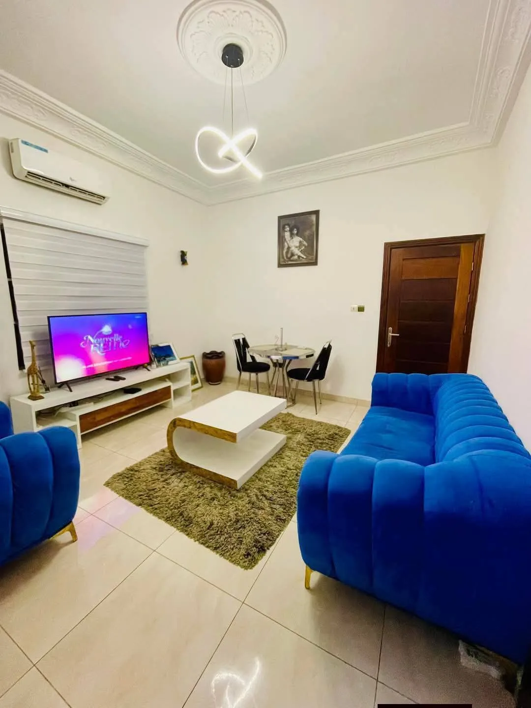 Une chambre salon à vèdoko 