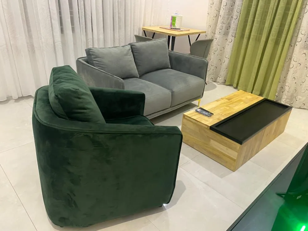UNE CHAMBRE SALON À CALAVI AKASSATO 