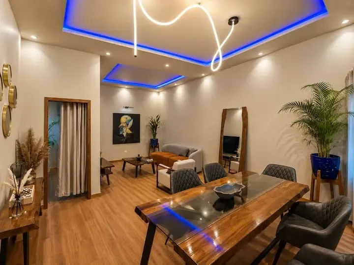 APPARTEMENT MEUBLÉ DE DEUX CHAMBRE SALON À FIDJROSSE AKOGBATO PRÈS DE LA PLAGE 