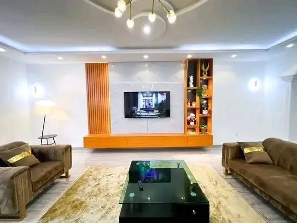 Maison meublée 3 chambres — Entrée personnelle | Fidjrossè Plage, Cotonou