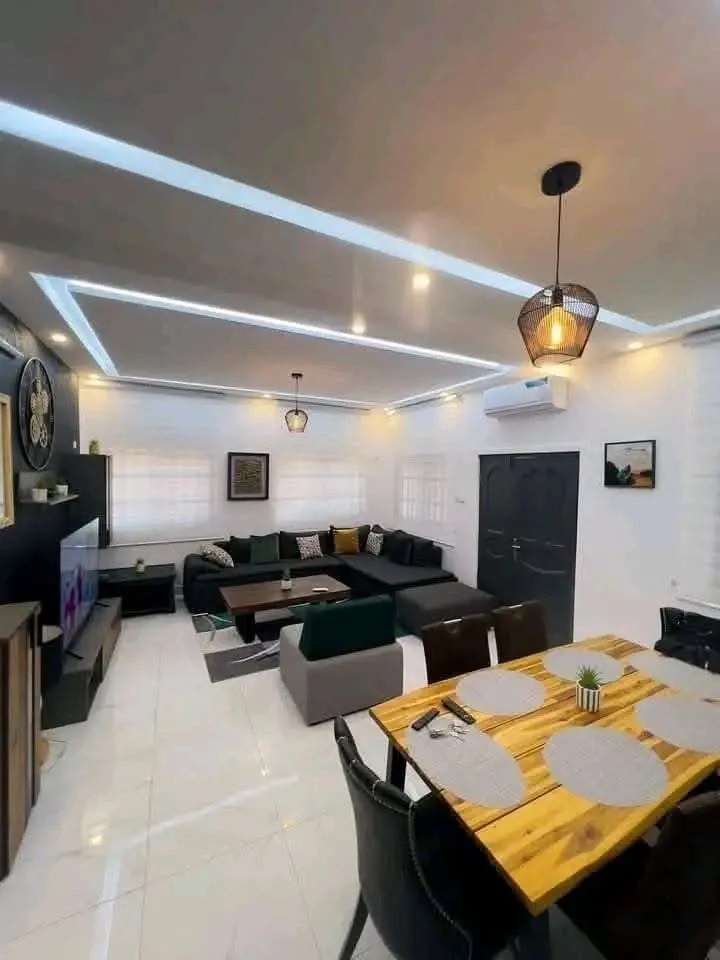 Appartement meublé 2 chambres — Fidjrossè Calvaire, Cotonou